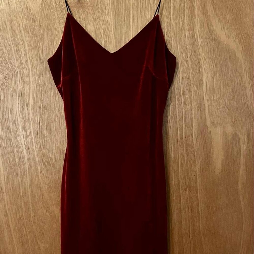 Charlotte Russe Strappy Bodycon Midi Velvet Dress Red Small